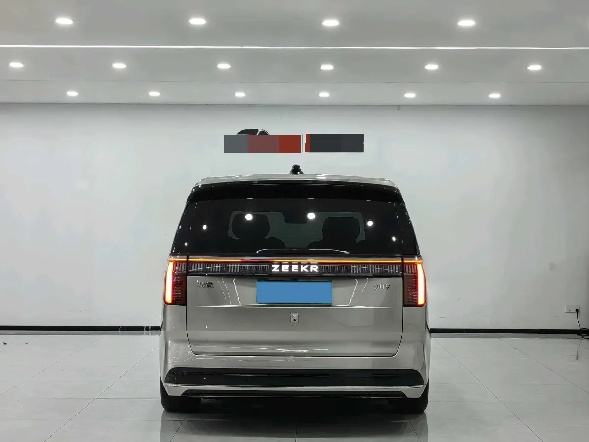 2022 Zeekr 009 BEV 116KWH,autocango,china used car exporter,china ev exporter,chinese used car exporter,chinese used ev exporter