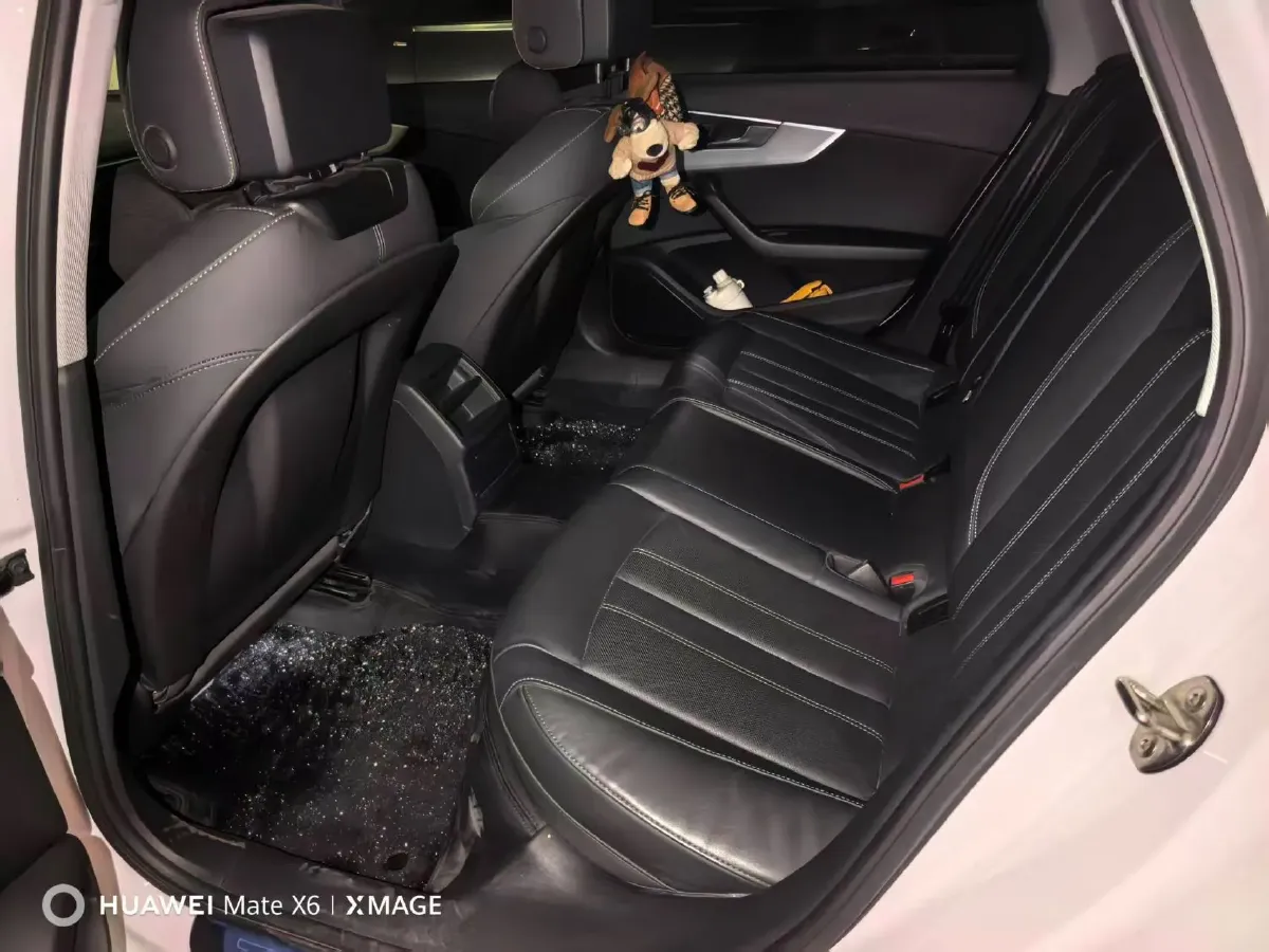 2020 Audi A4L 2.0T 190HP L4 7DCT,autocango,china used car exporter,china ev exporter,chinese used car exporter,chinese used ev exporter