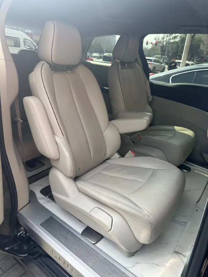 2021 Buick GL8 2.0T 237HP L4 9AT,autocango,china used car exporter,china ev exporter,chinese used car exporter,chinese used ev exporter