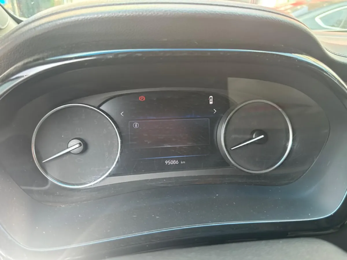 2021 Buick GL8 2.0T 237HP L4 9AT,autocango,china used car exporter,china ev exporter,chinese used car exporter,chinese used ev exporter