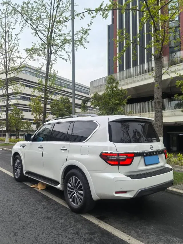 2023 Nissan Patrol 5.6L 400HP V8 7AT,autocango,china used car exporter,china ev exporter,chinese used car exporter,chinese used ev exporter