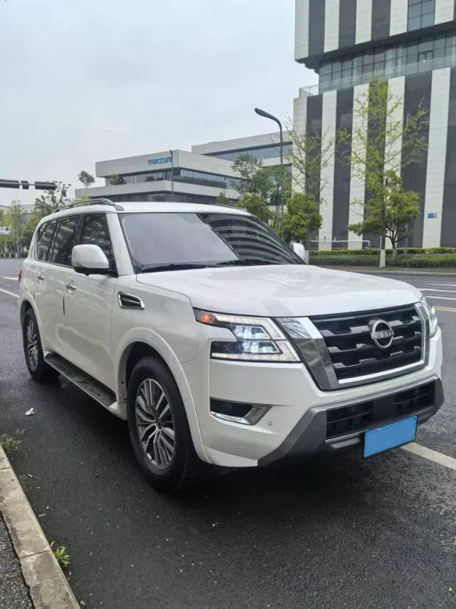 2023 Nissan Patrol 5.6L 400HP V8 7AT,autocango,china used car exporter,china ev exporter,chinese used car exporter,chinese used ev exporter