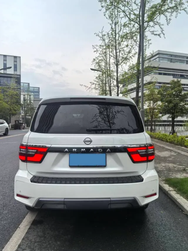 2023 Nissan Patrol 5.6L 400HP V8 7AT,autocango,china used car exporter,china ev exporter,chinese used car exporter,chinese used ev exporter