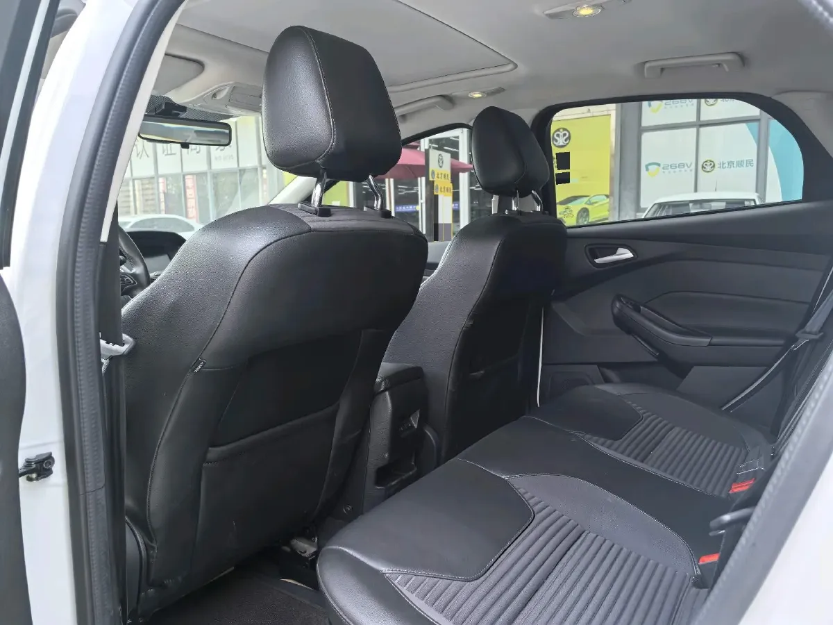 2018 Ford Focus 1.6L 125HP L4 6DCT,autocango,china used car exporter,china ev exporter,chinese used car exporter,chinese used ev exporter