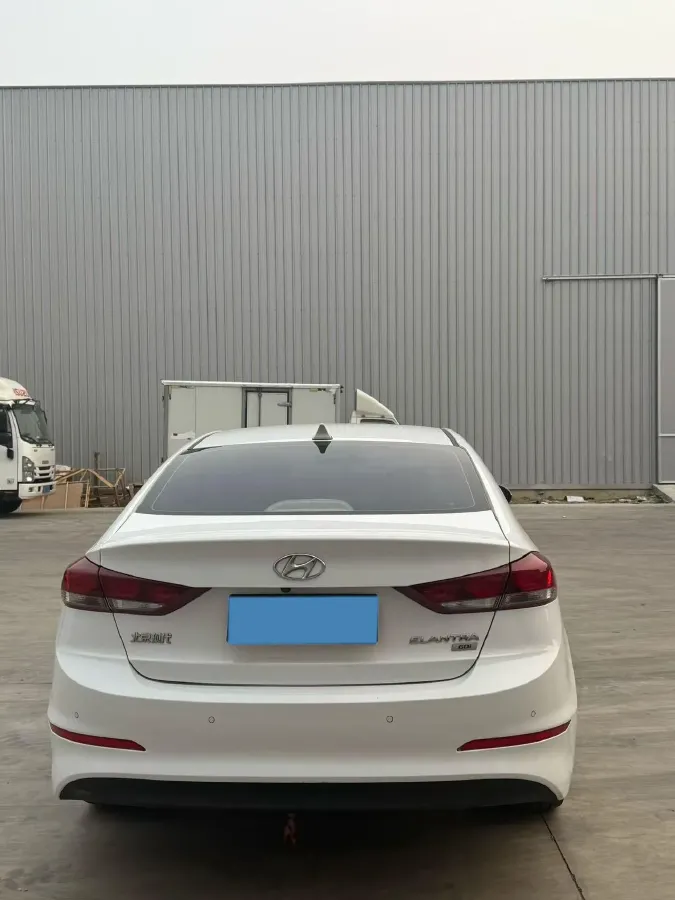 2018 MAXUS XinTu V80 2.5T 136HP L4 6MT,autocango,china used car exporter,china ev exporter,chinese used car exporter,chinese used ev exporter