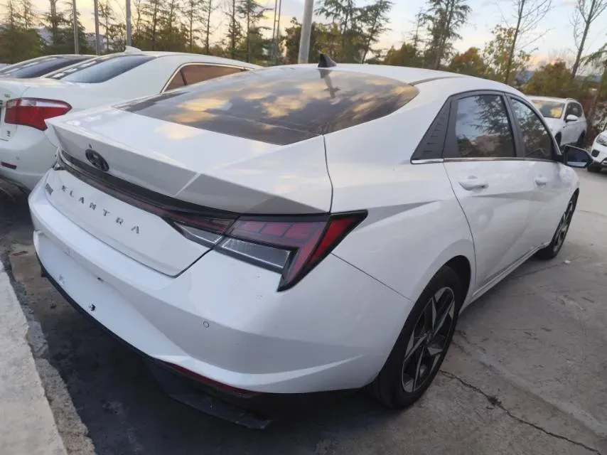 2021 Hyundai Elantra 1.5L 115HP L4 CVT,autocango,china used car exporter,china ev exporter,chinese used car exporter,chinese used ev exporter
