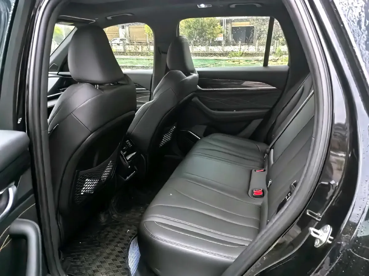 2024 Geely Monjaro 2.0T 218HP L4 7DCT,autocango,china used car exporter,china ev exporter,chinese used car exporter,chinese used ev exporter