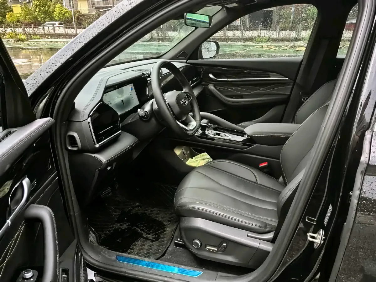 2024 Geely Monjaro 2.0T 218HP L4 7DCT,autocango,china used car exporter,china ev exporter,chinese used car exporter,chinese used ev exporter