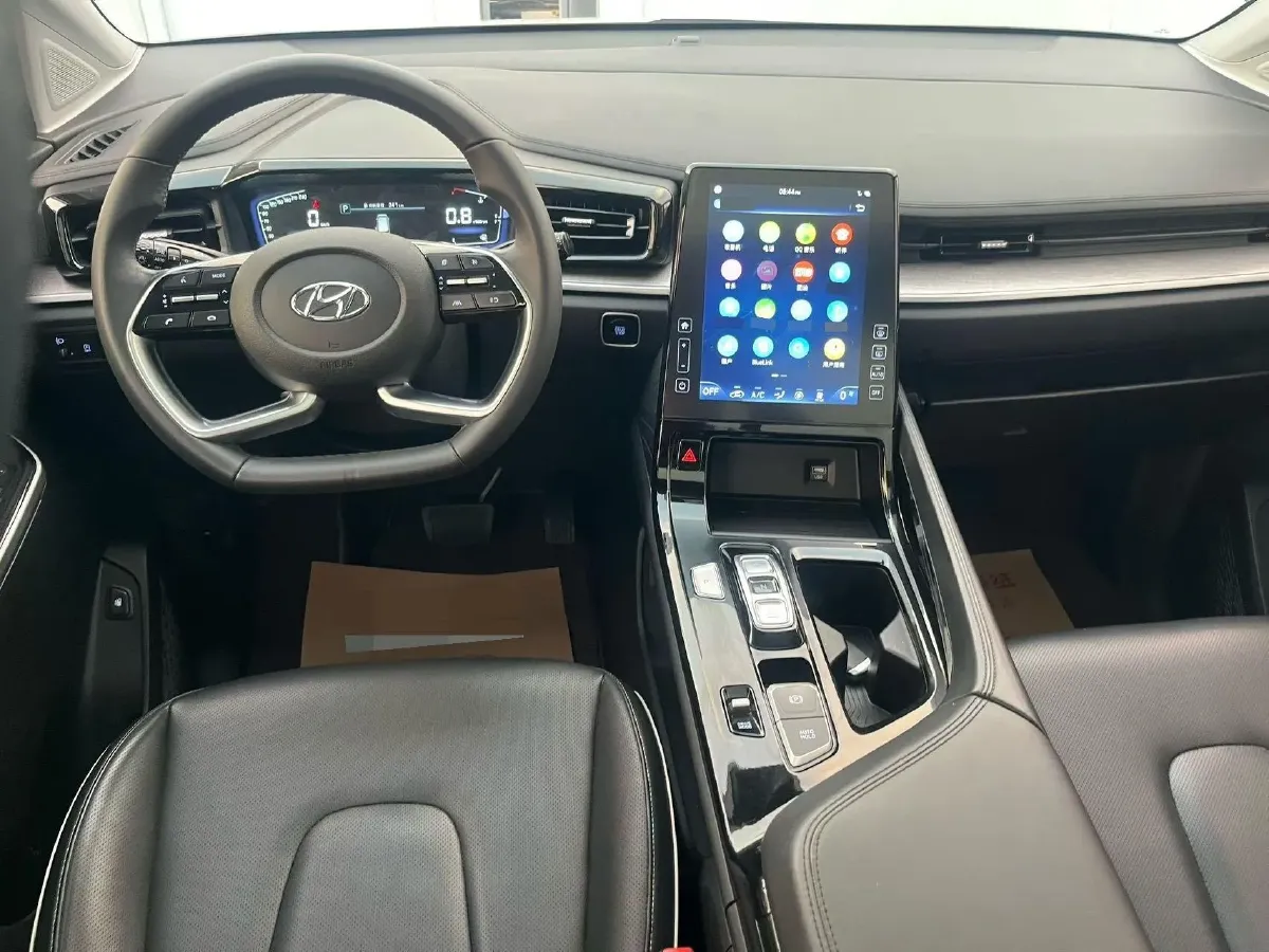 2022 Hyundai Custo 1.5T 170HP L4 8AT,autocango,china used car exporter,china ev exporter,chinese used car exporter,chinese used ev exporter