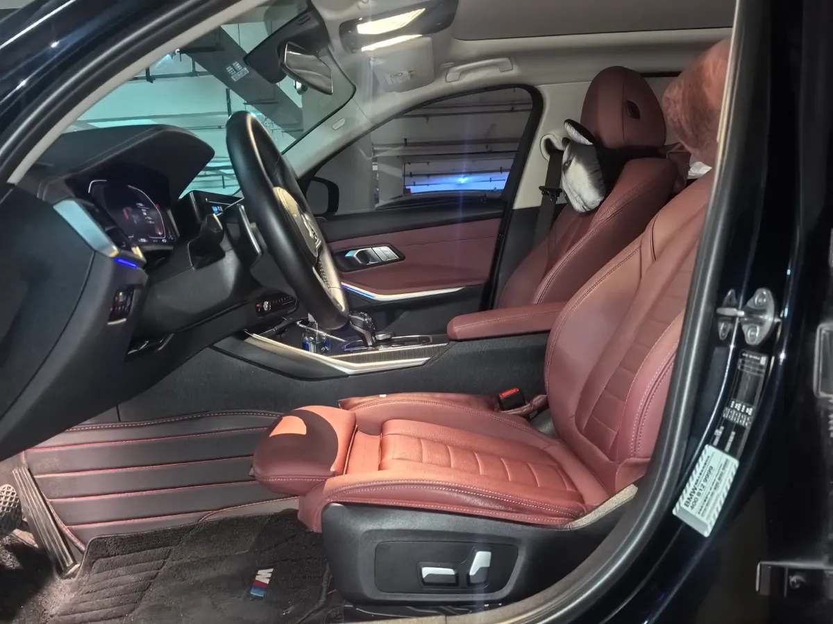 2021 BMW 3 Series 2.0T 184HP L4 8AT,autocango,china used car exporter,china ev exporter,chinese used car exporter,chinese used ev exporter