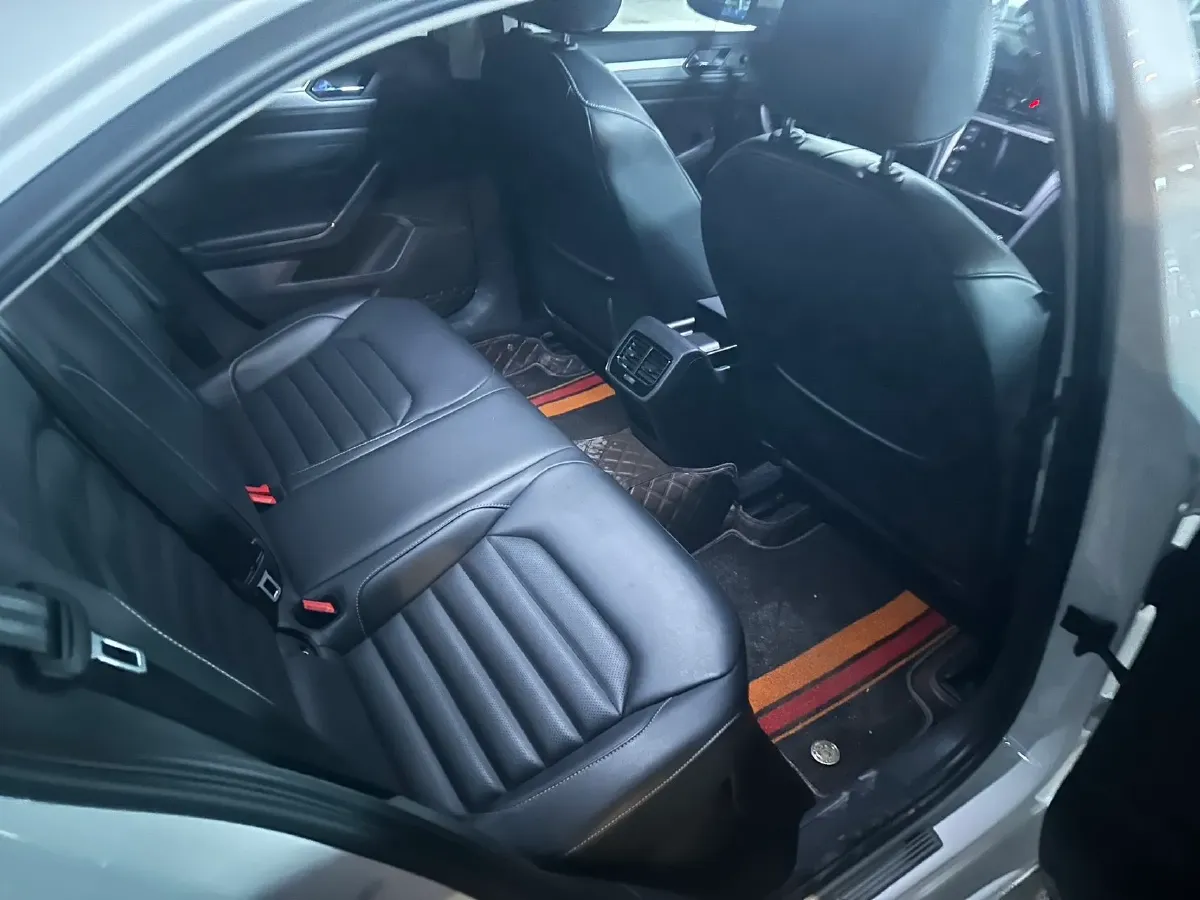 2019 Volkswagen Passat 1.4T 150HP L4 7DCT,autocango,china used car exporter,china ev exporter,chinese used car exporter,chinese used ev exporter