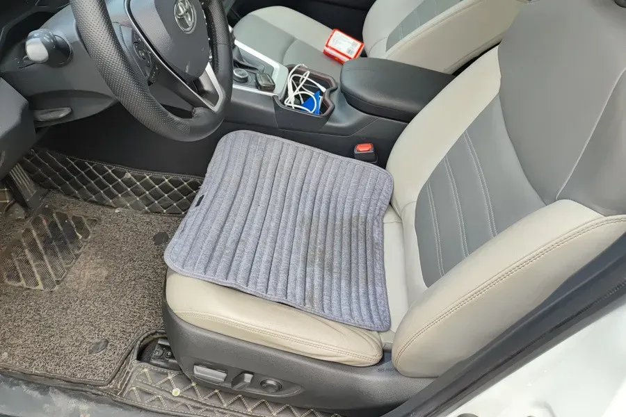 2020 Toyota RAV4 2.5L 178HP L4 E-CVT Hybrid,autocango,china used car exporter,china ev exporter,chinese used car exporter,chinese used ev exporter