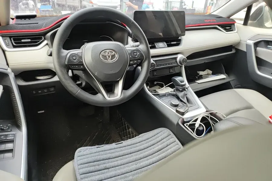 2020 Toyota RAV4 2.5L 178HP L4 E-CVT Hybrid,autocango,china used car exporter,china ev exporter,chinese used car exporter,chinese used ev exporter
