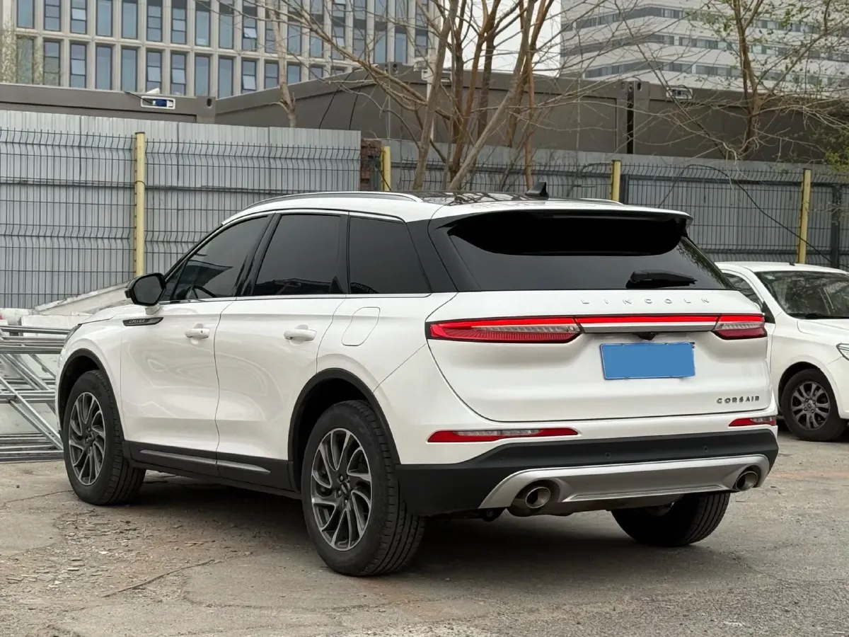 2022 Lincoln Corsair 2.0T 245HP L4 8AT,autocango,china used car exporter,china ev exporter,chinese used car exporter,chinese used ev exporter