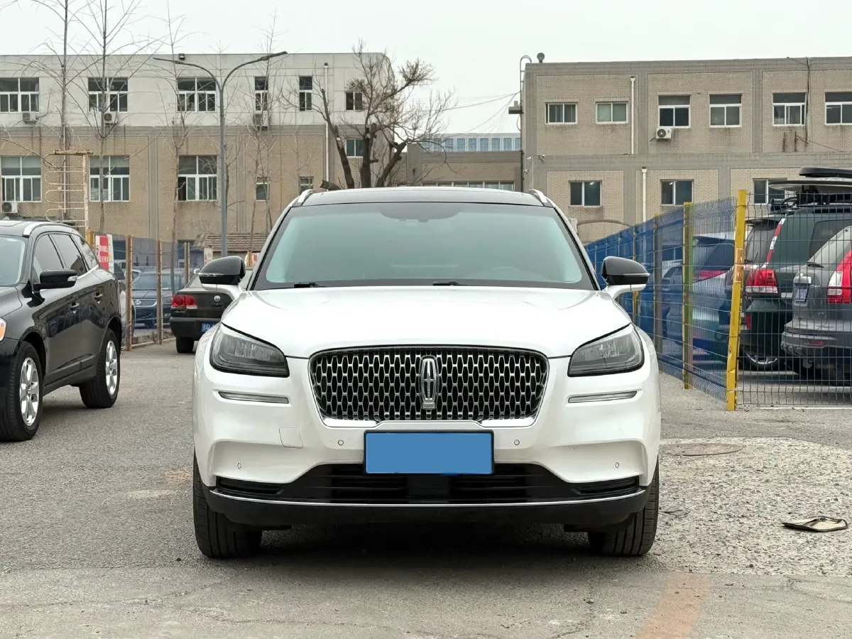 2022 Lincoln Corsair 2.0T 245HP L4 8AT,autocango,china used car exporter,china ev exporter,chinese used car exporter,chinese used ev exporter