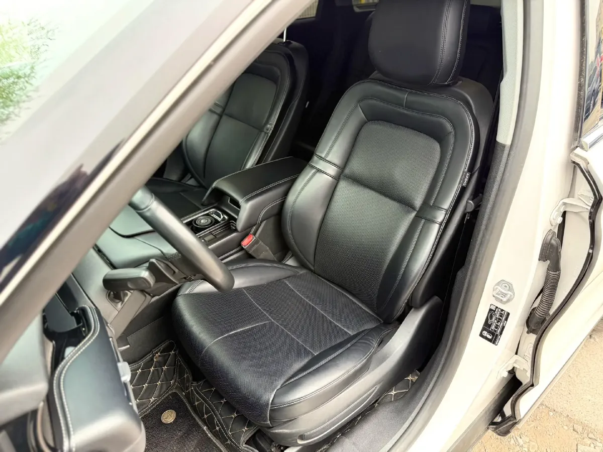 2022 Lincoln Corsair 2.0T 245HP L4 8AT,autocango,china used car exporter,china ev exporter,chinese used car exporter,chinese used ev exporter