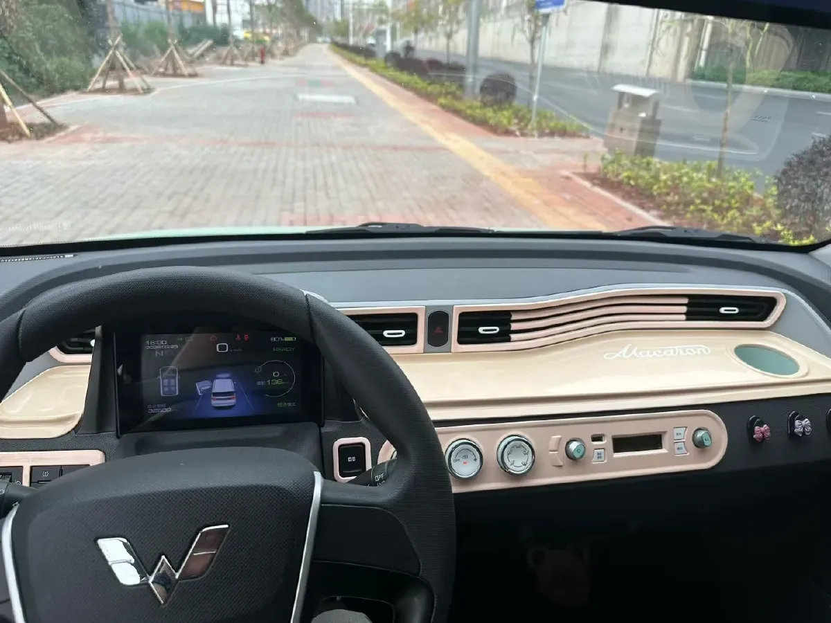 2022 WuLing HongGuang MINI EV BEV 9KWH,autocango,china used car exporter,china ev exporter,chinese used car exporter,chinese used ev exporter