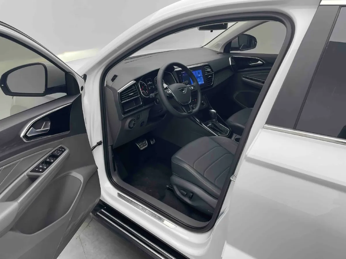 2021 Jetta VS7 1.4T 150HP L4 6AT,autocango,china used car exporter,china ev exporter,chinese used car exporter,chinese used ev exporter