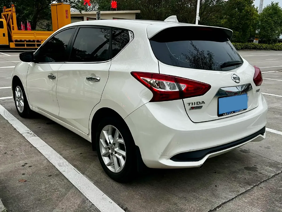 2021 Nissan Tiida 1.6L 122HP L4 CVT,autocango,china used car exporter,china ev exporter,chinese used car exporter,chinese used ev exporter