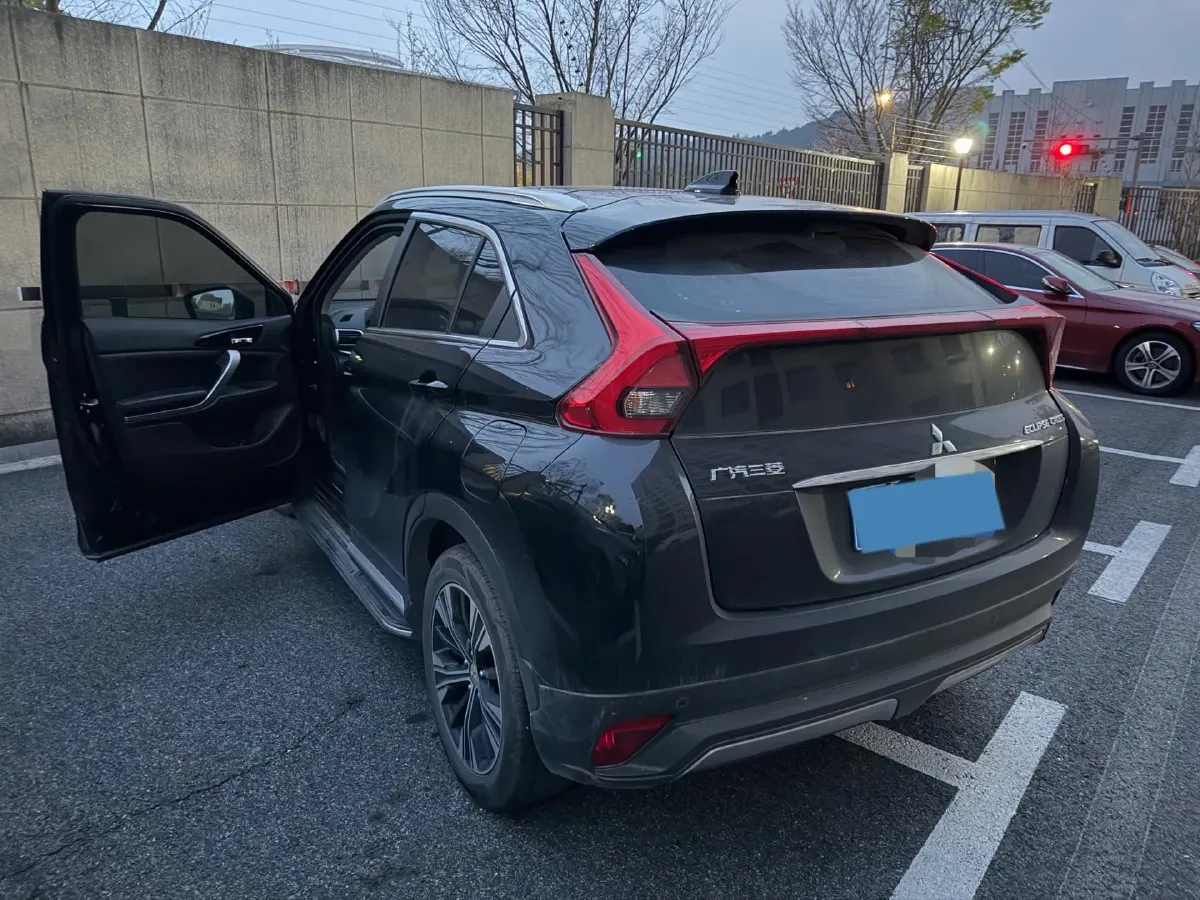 2019 Mitsubishi Eclipse Cross 1.5T 170HP L4 CVT,autocango,china used car exporter,china ev exporter,chinese used car exporter,chinese used ev exporter