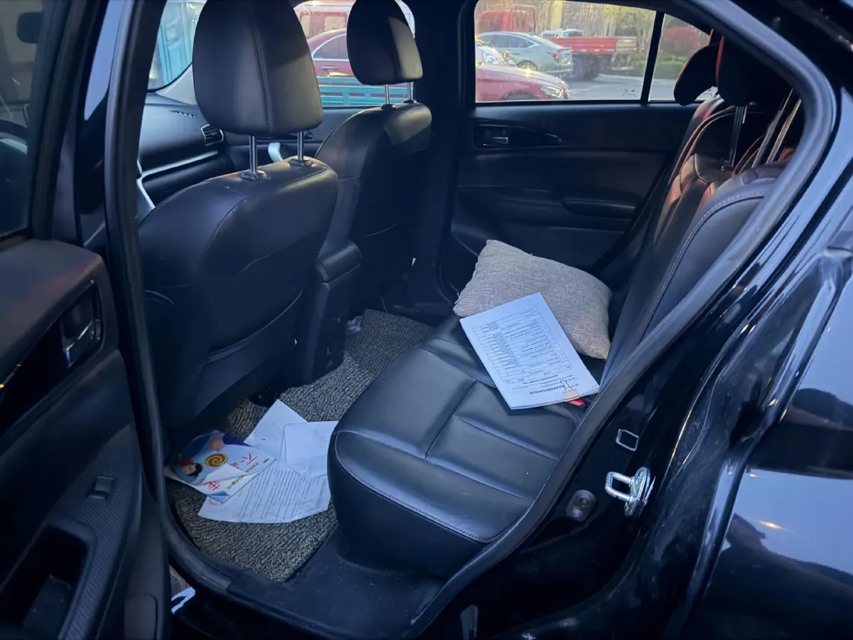 2019 Mitsubishi Eclipse Cross 1.5T 170HP L4 CVT,autocango,china used car exporter,china ev exporter,chinese used car exporter,chinese used ev exporter