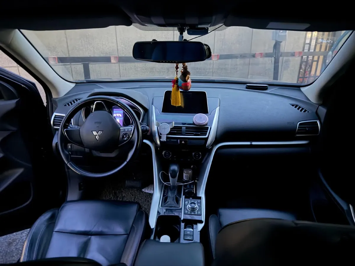 2019 Mitsubishi Eclipse Cross 1.5T 170HP L4 CVT,autocango,china used car exporter,china ev exporter,chinese used car exporter,chinese used ev exporter