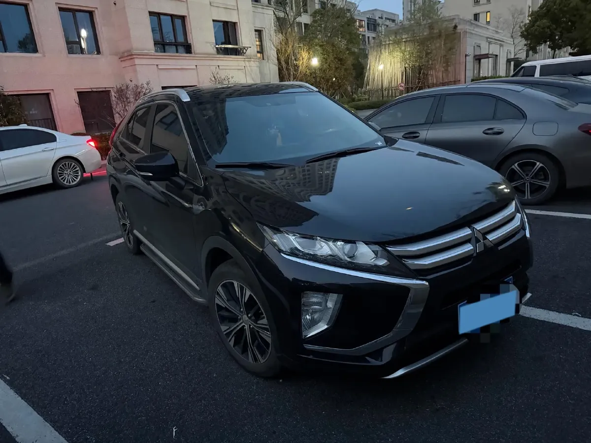 2019 Mitsubishi Eclipse Cross 1.5T 170HP L4 CVT,autocango,china used car exporter,china ev exporter,chinese used car exporter,chinese used ev exporter