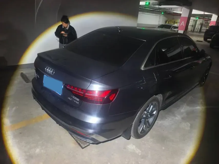 2022 Audi A4L 2.0T 190HP L4 7DCT,autocango,china used car exporter,china ev exporter,chinese used car exporter,chinese used ev exporter