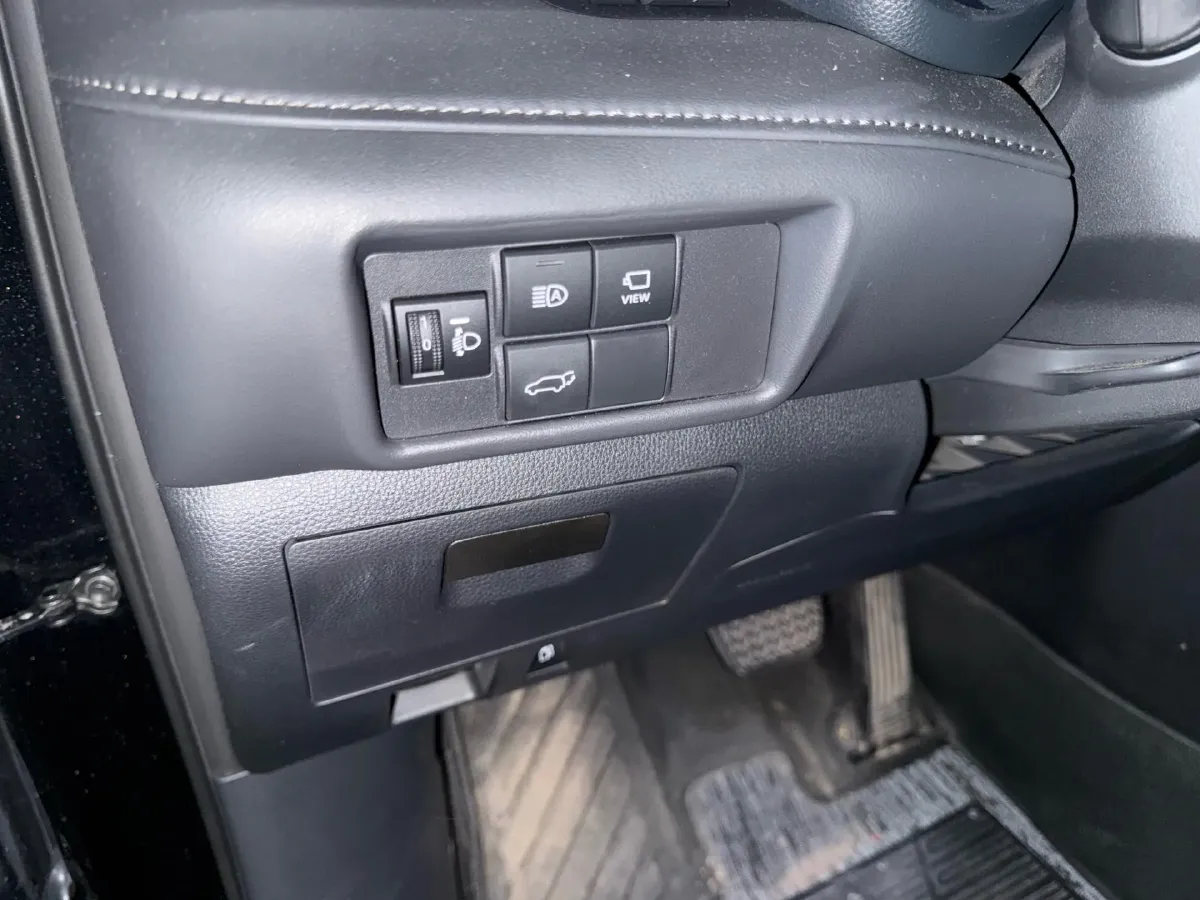 2023 Toyota Crown Kluger 2.5L 189HP L4 E-CVT Hybrid,autocango,china used car exporter,china ev exporter,chinese used car exporter,chinese used ev exporter