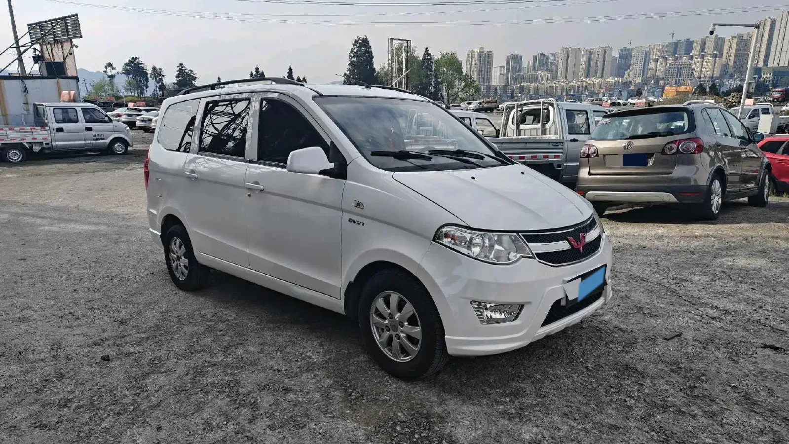 2016 WuLing HongGuang 1.5L 112HP L4 5MT,autocango,china used car exporter,china ev exporter,chinese used car exporter,chinese used ev exporter
