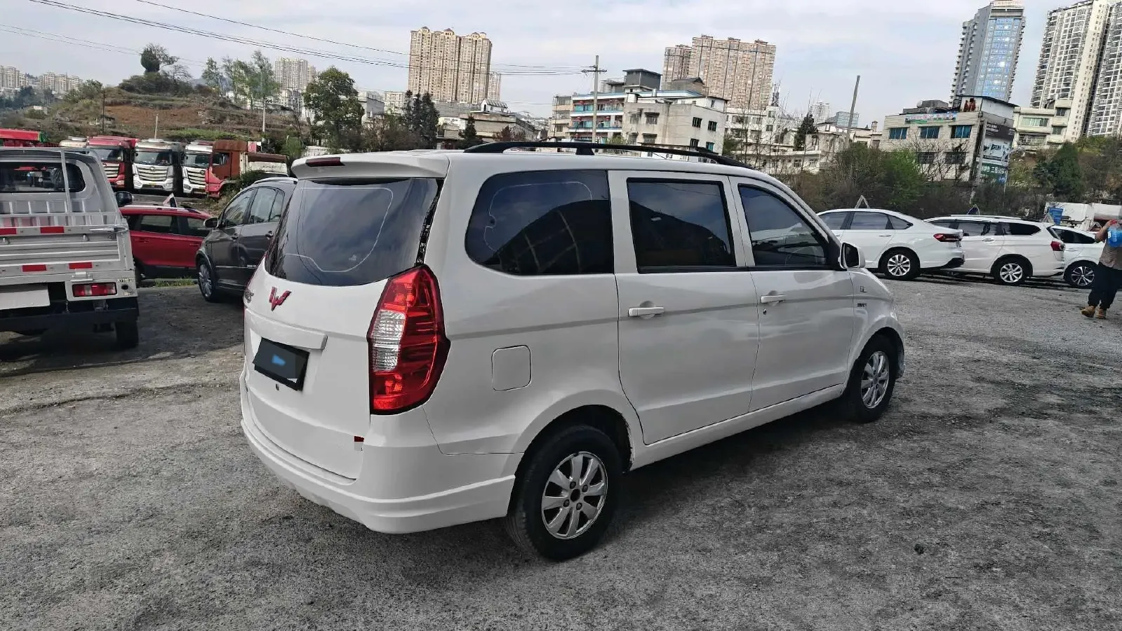 2016 WuLing HongGuang 1.5L 112HP L4 5MT,autocango,china used car exporter,china ev exporter,chinese used car exporter,chinese used ev exporter