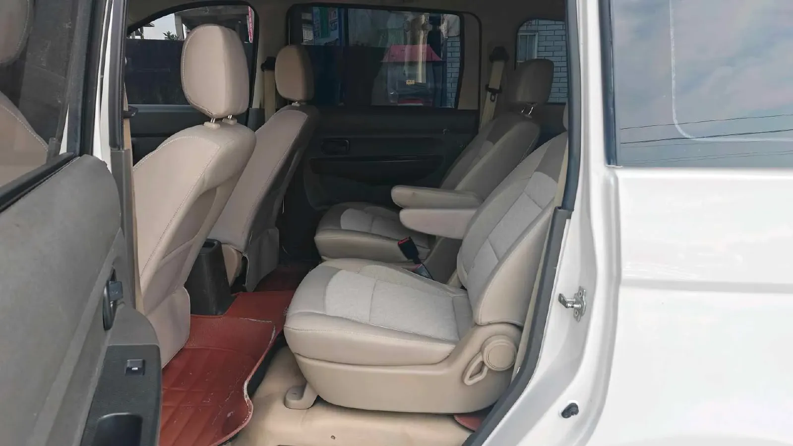 2016 WuLing HongGuang 1.5L 112HP L4 5MT,autocango,china used car exporter,china ev exporter,chinese used car exporter,chinese used ev exporter