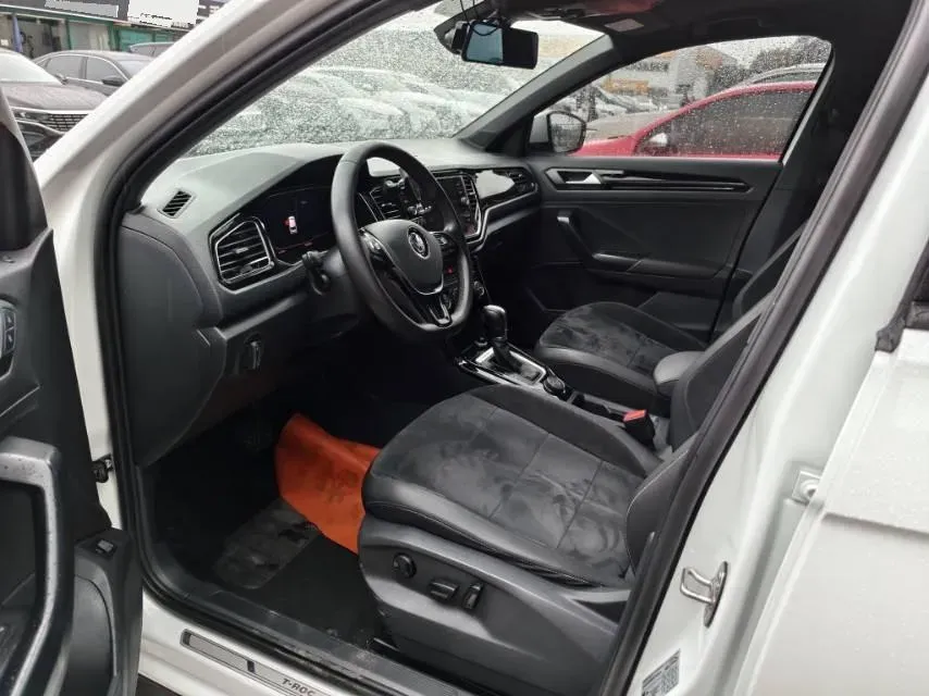 2018 Ford Kuga 1.5T 181HP L4 6AT,autocango,china used car exporter,china ev exporter,chinese used car exporter,chinese used ev exporter