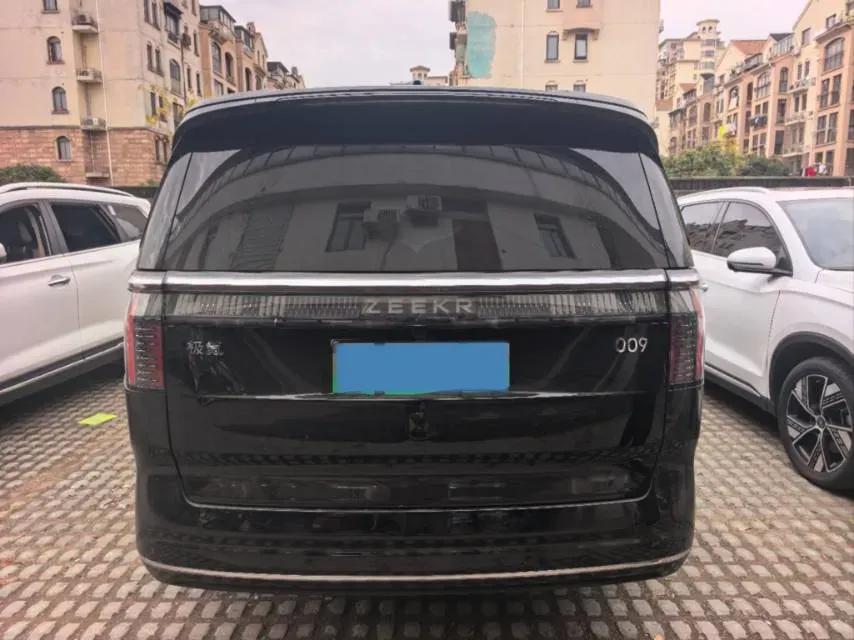 2022 Zeekr 009 BEV 116KWH,autocango,china used car exporter,china ev exporter,chinese used car exporter,chinese used ev exporter