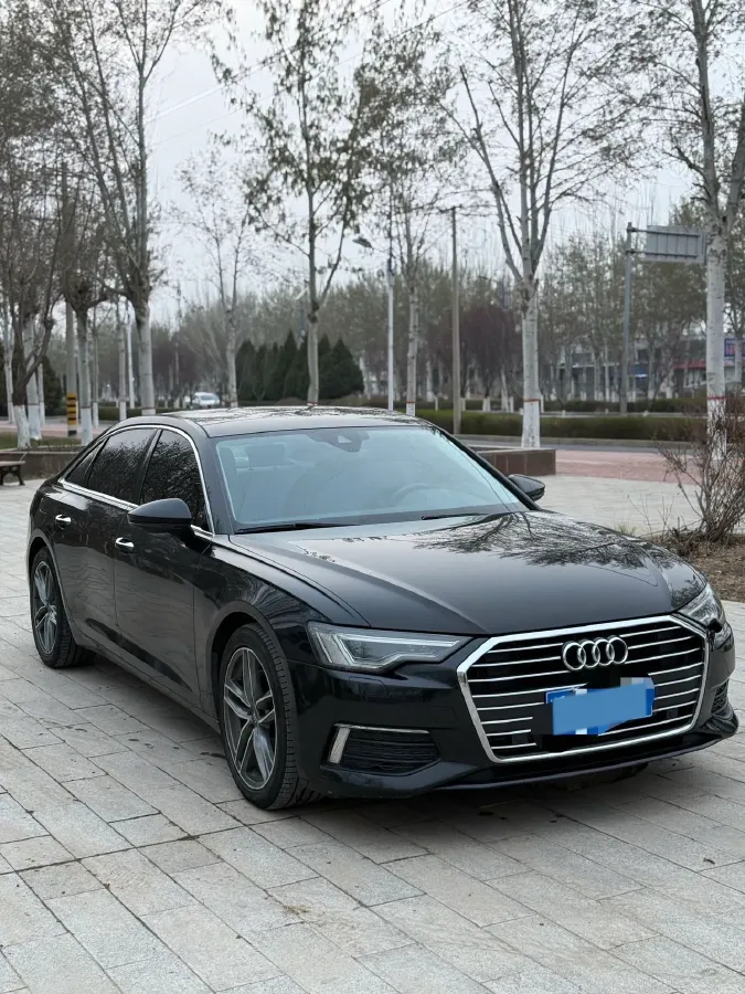 2019 Audi A6L 2.0T 190HP L4 7DCT,autocango,china used car exporter,china ev exporter,chinese used car exporter,chinese used ev exporter
