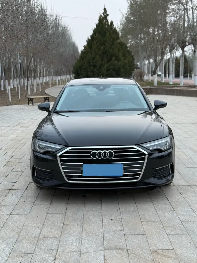 2019 Audi A6L 2.0T 190HP L4 7DCT,autocango,china used car exporter,china ev exporter,chinese used car exporter,chinese used ev exporter