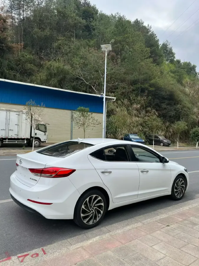 2020 Hyundai Elantra 1.5L 115HP L4 CVT,autocango,china used car exporter,china ev exporter,chinese used car exporter,chinese used ev exporter