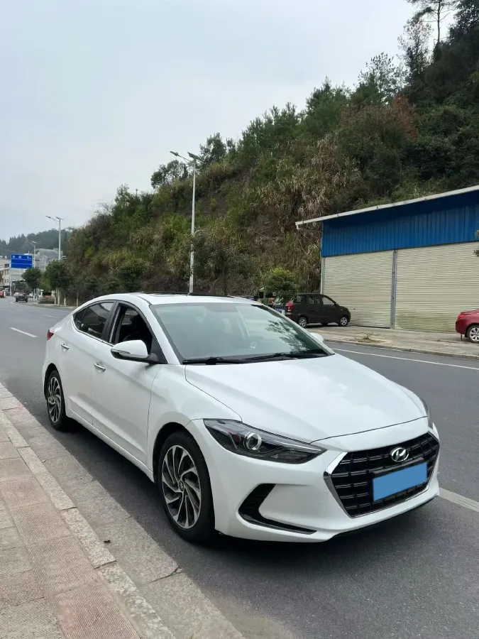 2020 Hyundai Elantra 1.5L 115HP L4 CVT,autocango,china used car exporter,china ev exporter,chinese used car exporter,chinese used ev exporter