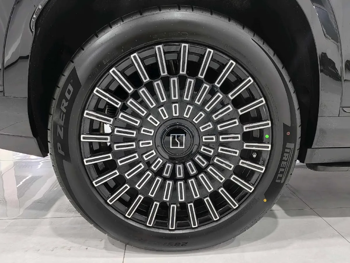 2025 Zeekr 9X 2.0T 279HP L4 1DHT PHEV,autocango,china used car exporter,china ev exporter,chinese used car exporter,chinese used ev exporter