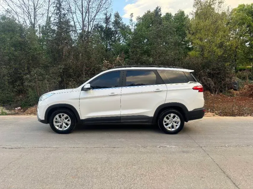 2020 WuLing HongGuang Plus 1.5L 99HP L4 6MT,autocango,china used car exporter,china ev exporter,chinese used car exporter,chinese used ev exporter