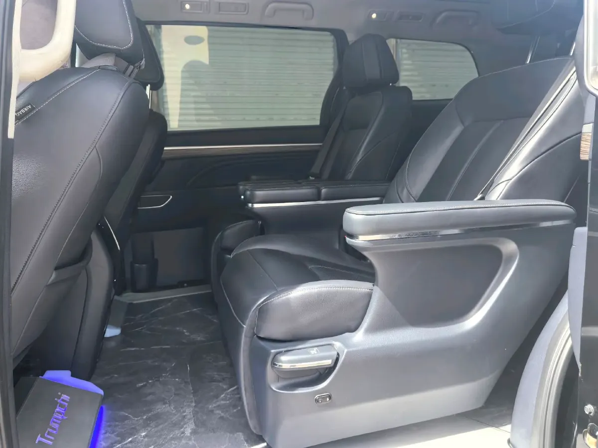 2021 GAC Trumpchi M8 2.0T 252HP L4 8AT,autocango,china used car exporter,china ev exporter,chinese used car exporter,chinese used ev exporter