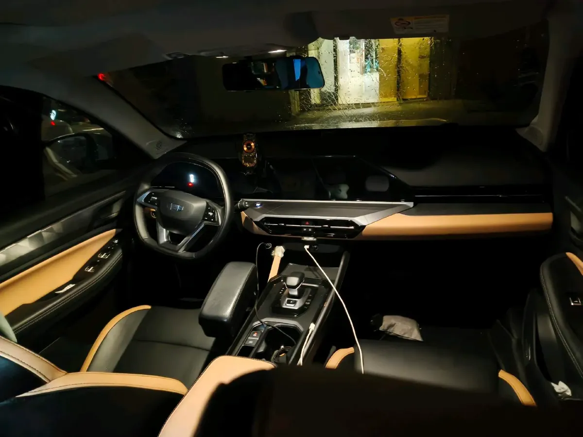 2024 Geely OkavangoPRO 1.5T 181HP L4 7DCT,autocango,china used car exporter,china ev exporter,chinese used car exporter,chinese used ev exporter