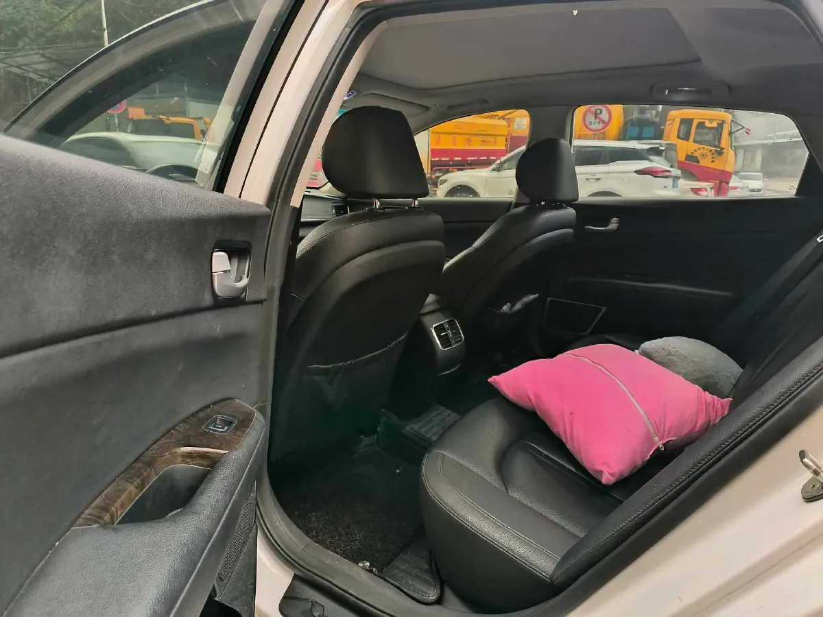 2016 Kia K5 1.6T 180HP L4 7DCT,autocango,china used car exporter,china ev exporter,chinese used car exporter,chinese used ev exporter