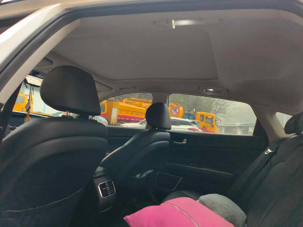 2016 Kia K5 1.6T 180HP L4 7DCT,autocango,china used car exporter,china ev exporter,chinese used car exporter,chinese used ev exporter