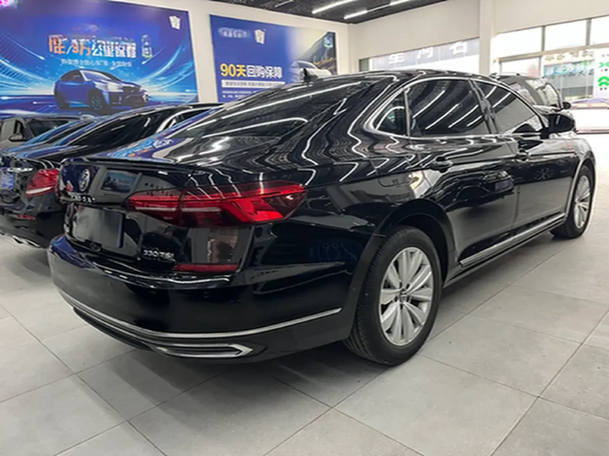 2021 Volkswagen Passat 2.0T 186HP L4 7DCT,autocango,china used car exporter,china ev exporter,chinese used car exporter,chinese used ev exporter