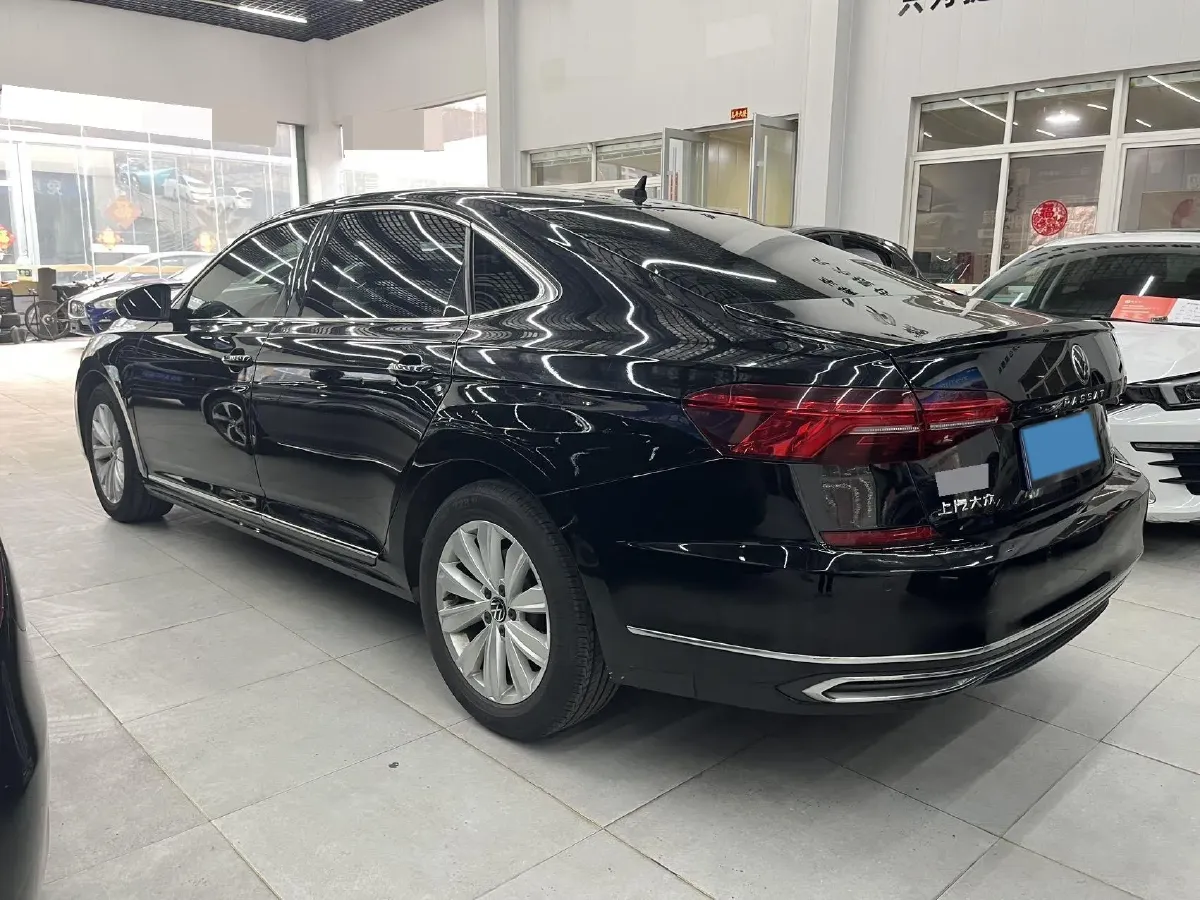 2021 Volkswagen Passat 2.0T 186HP L4 7DCT,autocango,china used car exporter,china ev exporter,chinese used car exporter,chinese used ev exporter