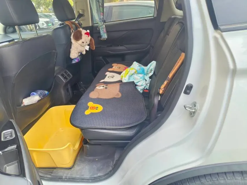 2020 Mitsubishi Outlander 2.0L 166HP L4 CVT,autocango,china used car exporter,china ev exporter,chinese used car exporter,chinese used ev exporter