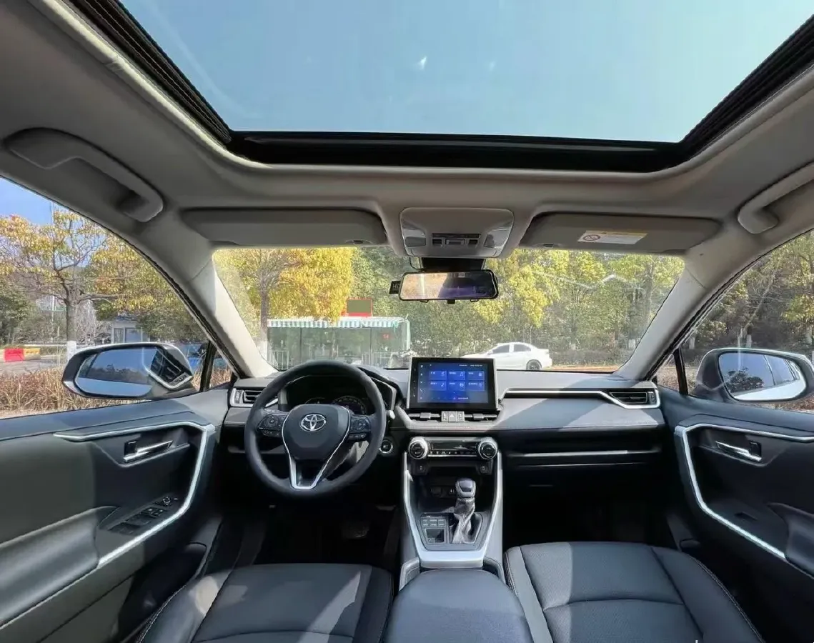 2021 Toyota RAV4 2.0L 171HP L4 CVT,autocango,china used car exporter,china ev exporter,chinese used car exporter,chinese used ev exporter