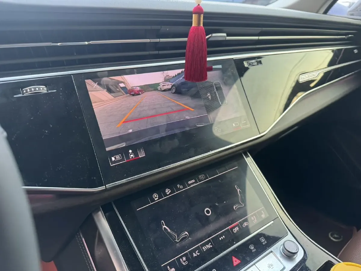 2025 Audi Q7 2.0T 265HP L4 8AT,autocango,china used car exporter,china ev exporter,chinese used car exporter,chinese used ev exporter