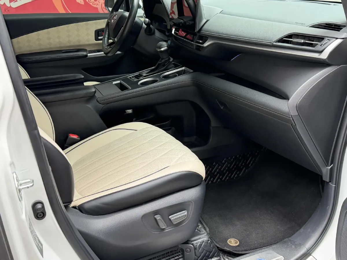 2021 Toyota Sienna 2.5L 192HP L4 E-CVT Hybrid,autocango,china used car exporter,china ev exporter,chinese used car exporter,chinese used ev exporter